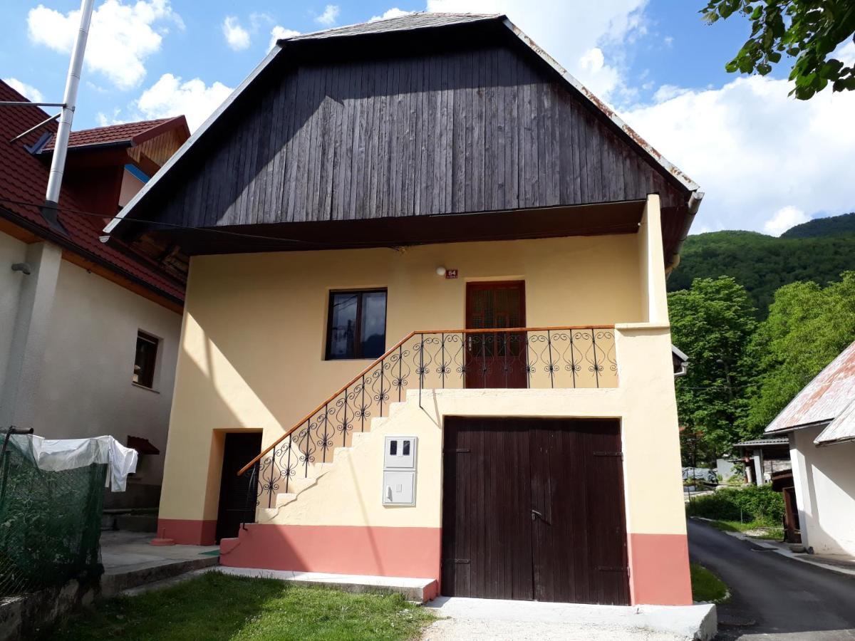 Villa Peaceful Old House Bovec Esterno foto